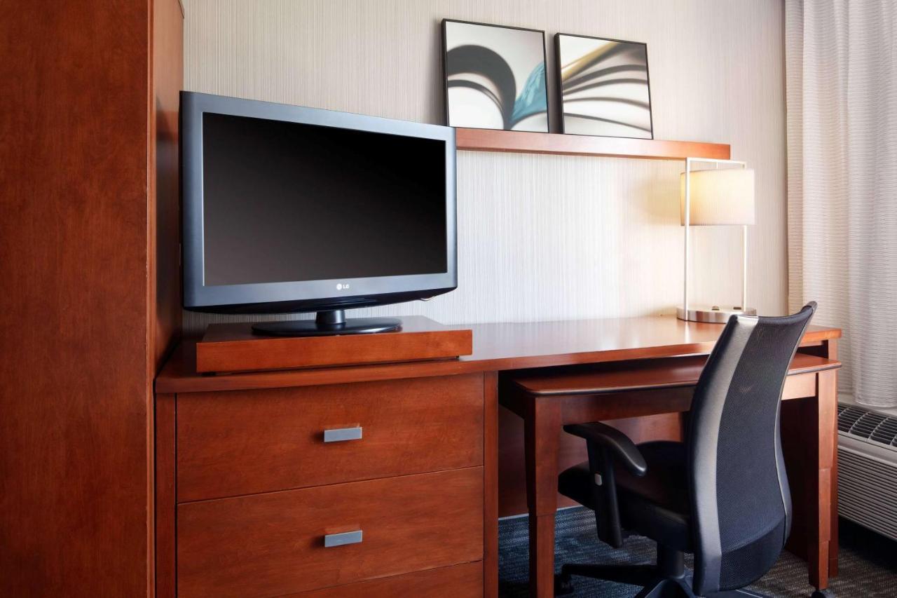 Sonesta Select Newport Middletown Hotel Екстериор снимка