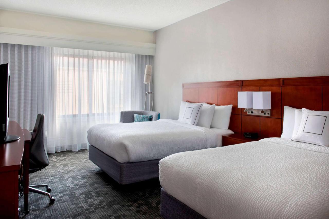 Sonesta Select Newport Middletown Hotel Екстериор снимка