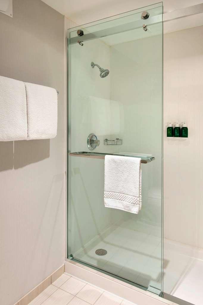 Sonesta Select Newport Middletown Hotel Екстериор снимка